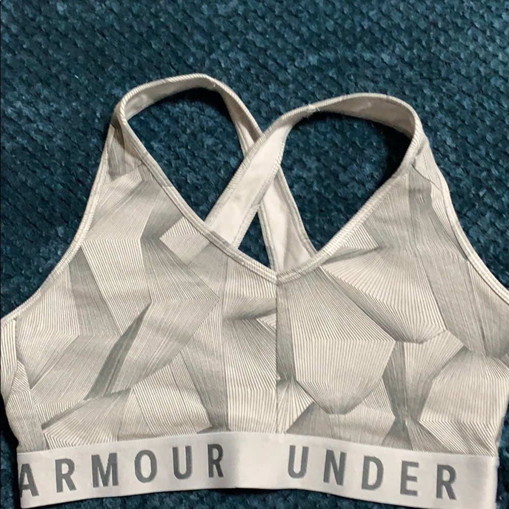 Sports bra